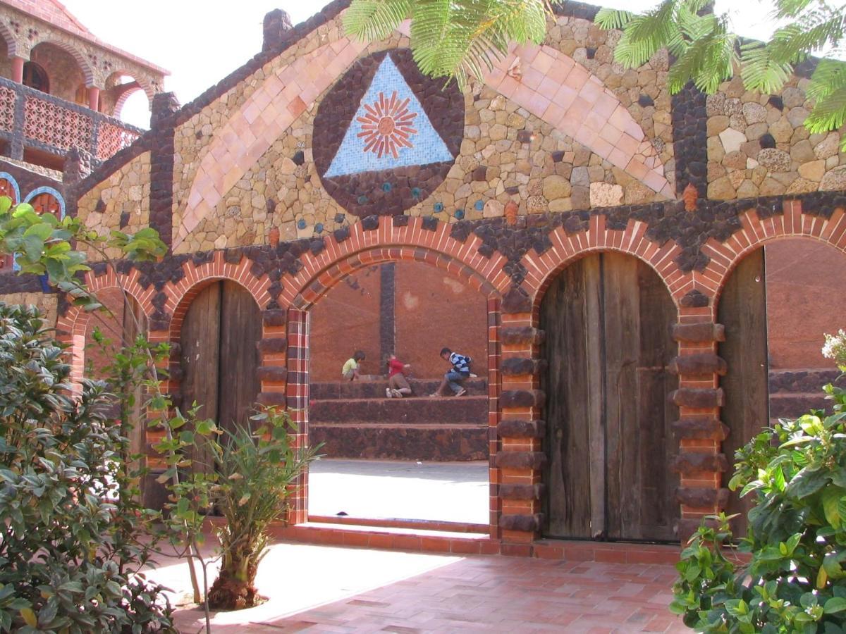 Sobo Bade Hotel Toubab Dialaw Exterior photo